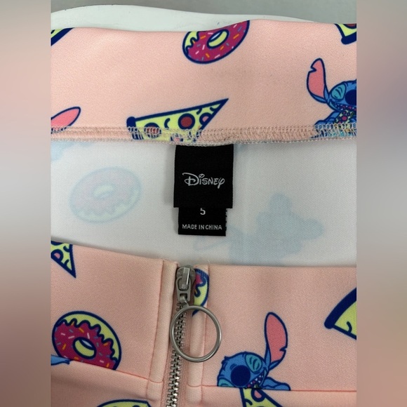 Hot Topic Disney Stitch Pizza & Donuts Scuba Skirt - NEW - Size 5 (28) - Picture 4 of 4